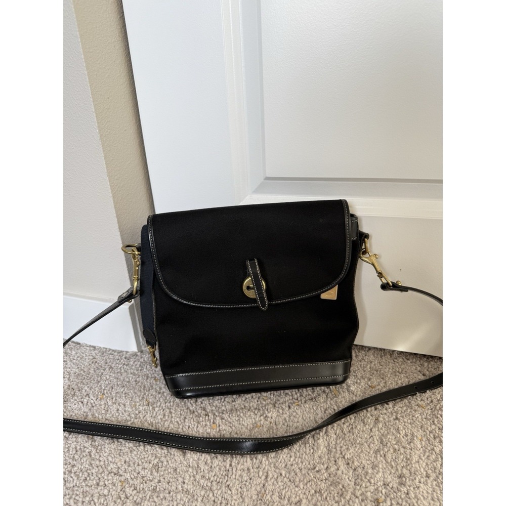 dooney and bourke crossbody 1980 canvas‎ black Rare Vintage Shoulder Bag